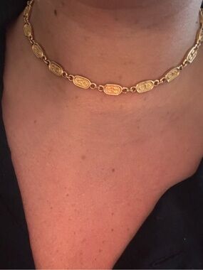 Elegant Gold Chain necklace